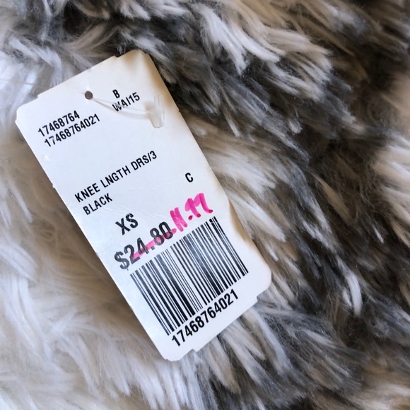 Forever 21 Dress - Picture 4 of 5